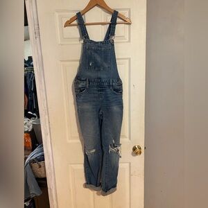 Distressed Arizona fitted overalls.